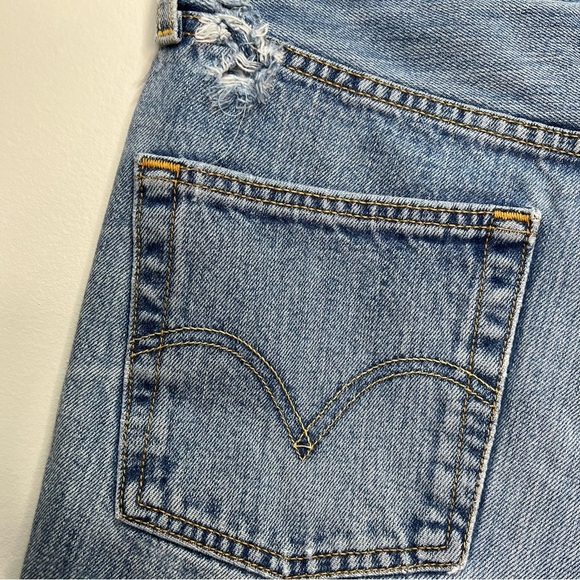 Vintage Levis Cut Off Denim Shorts Distressed Button Fly Size 31 - Picture 6 of 10